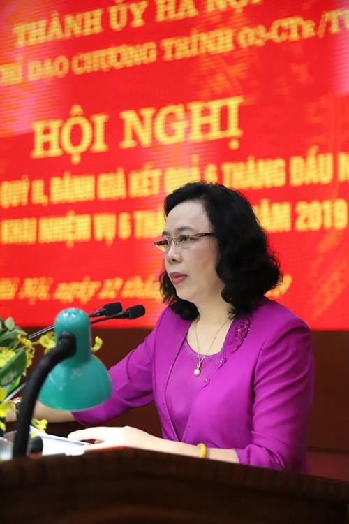 Phó Bí thư Thường trực Thành ủy Hà Nội Ngô Thị Thanh Hằng phát biểu kết luận hội nghị. Tại hội nghị, Phó Bí thư Thường trực Thành ủy Hà Nội Ngô Thị Thanh Hằng đã trao Quyết định công nhận 2 xã thuộc huyện Mỹ Đức đạt chuẩn nông thôn mới và 3 xã thuộc huyện Đan Phượng đạt chuẩn nông thôn mới nâng cao. Phó Bí thư Thường trực Thành ủy Hà Nội Ngô Thị Thanh Hằng phát biểu kết luận hội nghị. Tại hội nghị, Phó Bí thư Thường trực Thành ủy Hà Nội Ngô Thị Thanh Hằng đã trao Quyết định công nhận 2 xã thuộc huyện Mỹ Đức đạt chuẩn nông thôn mới và 3 xã thuộc huyện Đan Phượng đạt chuẩn nông thôn mới nâng cao.