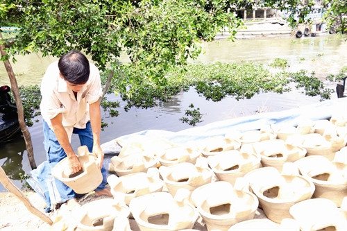 Sản phẩm được phơi khô trước khi đưa vào nung