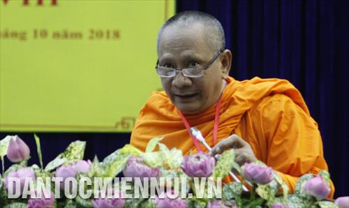 Đại diện Phật giáo Nam tông Khmer phát biểu tại hội nghị Đại diện Phật giáo Nam tông Khmer phát biểu tại hội nghị