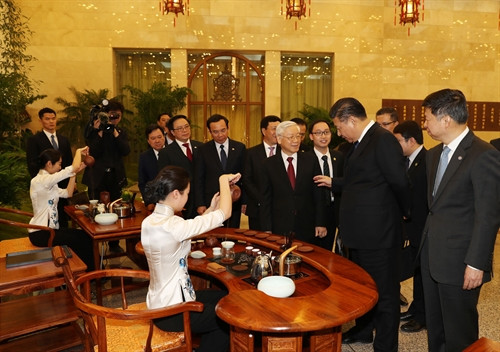 Tối 12/1/2017, tại Đại Lễ đường Nhân dân ở Thủ đô Bắc Kinh, Tổng Bí thư, Chủ tịch nước Trung Quốc Tập Cận Bình chủ trì Tiệc chiêu đãi trọng thể chào mừng Tổng Bí thư Nguyễn Phú Trọng và Đoàn cấp cao Việt Nam. Ảnh: Trí Dũng – TTXVN