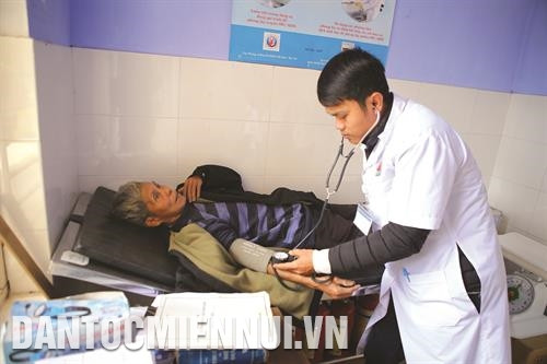 Mạng lưới y tế cơ sở trên địa bàn huyện A Lưới ngày càng được củng cố và phát triển