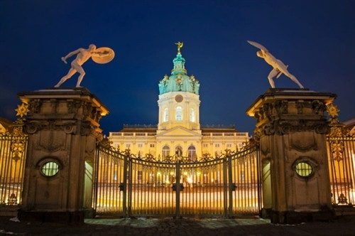 Lâu đài Schloss charlottenburg. Lâu đài Schloss charlottenburg.