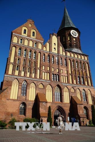 Nhà thờ cổ theo kiến trúc gotic, nơi có phần mộ của triết gia Kant. Ảnh: Tâm Hằng-TTXVN Nhà thờ cổ theo kiến trúc gotic, nơi có phần mộ của triết gia Kant. Ảnh: Tâm Hằng-TTXVN