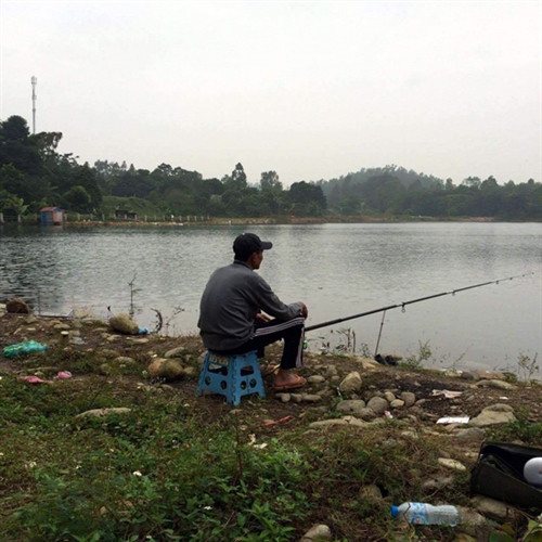Kiếm sống từ nghề câu cá ảnh 2