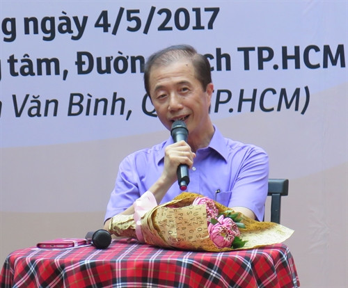 Tác giả Trần Quốc Quân tại buổi giao lưu và ra mắt sách