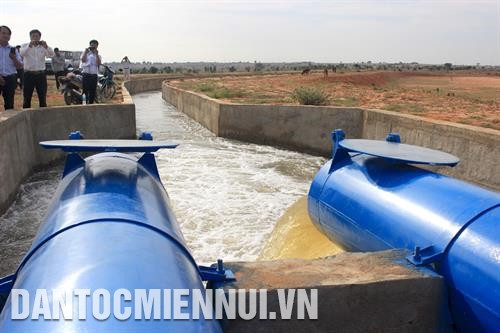 Hệ thống bơm đưa nước tưới từ Sông Lũy về phục vụ Khu nông nghiệp công nghệ cao của huyện Bắc Bình và các khu vực lân cận. Ảnh: Nguyễn Thanh