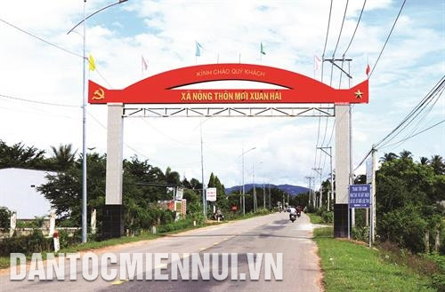 Huyện Ninh Hải quan tâm, đầu tư xây dựng hệ thống kênh mương dẫn nước phục vụ đồng bào sản xuất nông nghiệp. Ảnh: Công Thử Xã Xuân Hải, xã của vùng đồng bào Chăm - là một trong ba xã đầu tiên của huyện Ninh Hải đạt chuẩn nông thôn mới. Ảnh: Công Thử Huyện Ninh Hải quan tâm, đầu tư xây dựng hệ thống kênh mương dẫn nước phục vụ đồng bào sản xuất nông nghiệp. Ảnh: Công Thử Xã Xuân Hải, xã của vùng đồng bào Chăm - là một trong ba xã đầu tiên của huyện Ninh Hải đạt chuẩn nông thôn mới. Ảnh: Công Thử