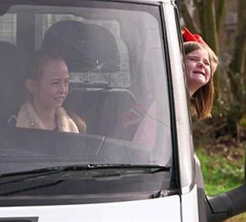 Phóng sự ảnh về tương lai bất trắc của những đứa trẻ Di gan thế kỷ 21 ảnh 2 Phóng sự ảnh về tương lai bất trắc của những đứa trẻ Di gan thế kỷ 21 ảnh 2