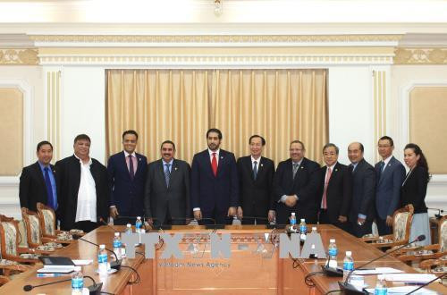 Các đại biểu chụp ảnh lưu niệm. Ảnh: Xuân Khu - TTXVN Các đại biểu chụp ảnh lưu niệm. Ảnh: Xuân Khu - TTXVN