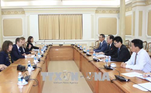 Quang cảnh buổi làm việc. Ảnh: Xuân Khu-TTXVN