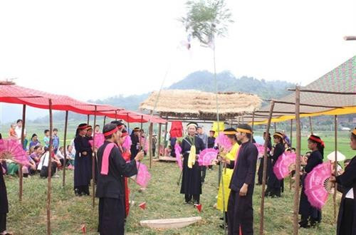 Lễ hội Nàng Hai. Lễ hội Nàng Hai.