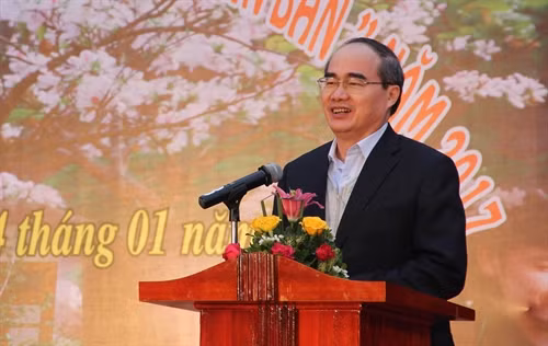 Chủ tịch Ủy ban Trung ương Mặt trận Tổ quốc Việt Nam Nguyễn Thiện Nhân phát biểu tại chương trình. Ảnh: Nguyễn Dân – TTXVN