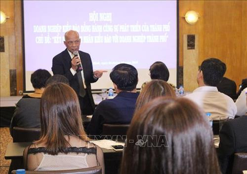 Hội nghị kết nối doanh nhân kiều bào đồng hành cùng sự phát triển của Thành phố. Ảnh: Xuân Anh – TTXVN Hội nghị kết nối doanh nhân kiều bào đồng hành cùng sự phát triển của Thành phố. Ảnh: Xuân Anh – TTXVN