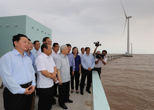 Tổng Bí thư Nguyễn Phú Trọng thăm Nhà máy điện gió Bạc Liêu ở xã Vĩnh Trạch Đông, thành phố Bạc Liêu. Ảnh : Trí Dũng – TTXVN