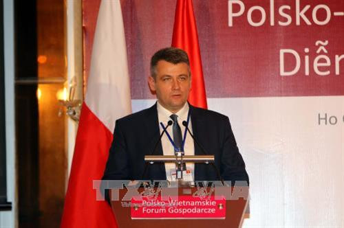 Đại diện tổ chức, doanh nghiệp Ba Lan phát biểu tại diễn đàn. Ảnh: Thanh Vũ-TTXVN