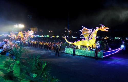 Mô hình đèn lồng tham gia diễn diễu trong đêm hội thành Tuyên năm 2017 . Ảnh: Thế Duyệt – TTXVN Mô hình đèn lồng tham gia diễn diễu trong đêm hội thành Tuyên năm 2017 . Ảnh: Thế Duyệt – TTXVN Mô hình đèn lồng tham gia diễn diễu trong đêm hội thành Tuyên năm 2017 . Ảnh: Thế Duyệt – TTXVN Mô hình đèn lồng tham gia diễn diễu trong đêm hội thành Tuyên năm 2017 . Ảnh: Thế Duyệt – TTXVN