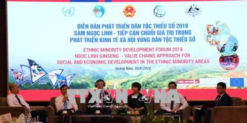 Các đại biểu thảo luận tại diễn đàn. Ảnh Trần Tĩnh - TTXVN Các đại biểu thảo luận tại diễn đàn. Ảnh Trần Tĩnh - TTXVN