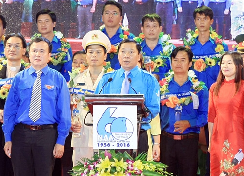 Bí thư Trung ương Đoàn, Chủ tịch Hội Liên hiệp thanh niên Việt Nam Nguyễn Phi Long phát biểu tại buổi lễ. Ảnh: Phạm Kiên – TTXVN