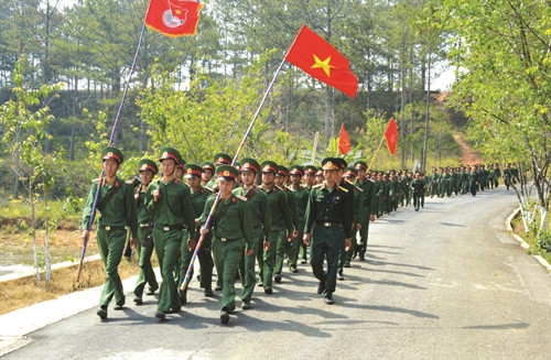 Hành quân ra thao trường