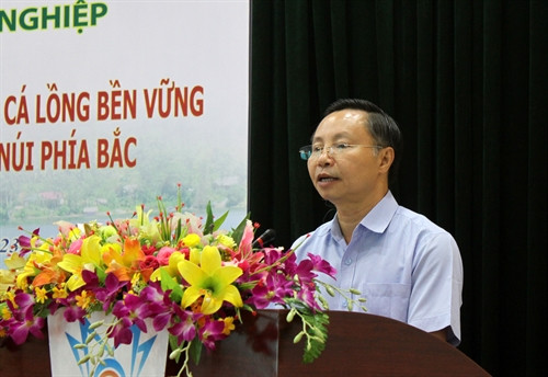 Ông Kim Văn Tiêu, Phó Giám đốc Trung tâm khuyến nông Quốc gia cho rằng, việc nuôi cá lồng ở các tỉnh miền núi, trung du phía Bắc đã mang lại hiệu quả xã hội lớn Ông Kim Văn Tiêu, Phó Giám đốc Trung tâm khuyến nông Quốc gia cho rằng, việc nuôi cá lồng ở các tỉnh miền núi, trung du phía Bắc đã mang lại hiệu quả xã hội lớn