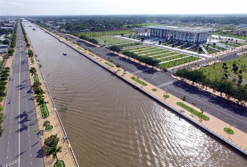 Hậu giang có hệ thống kênh rạch chằng chịt, giao nhau Hậu giang có hệ thống kênh rạch chằng chịt, giao nhau