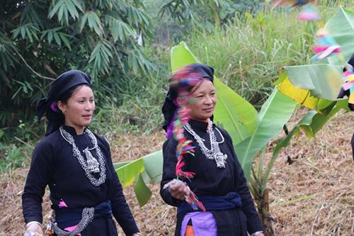 Tết Khu Cù Tê của người La Chí ảnh 9