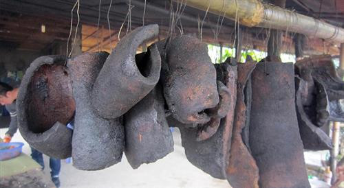 Da trâu gác bếp - đặc sản của người Mường ở Hòa Bình ảnh 2 Da trâu gác bếp - đặc sản của người Mường ở Hòa Bình ảnh 2