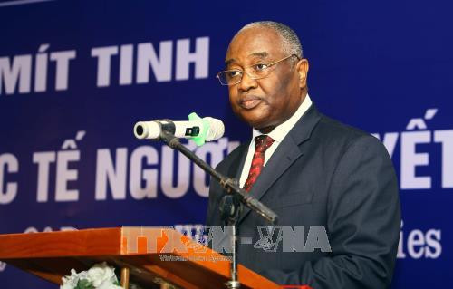 Ông Friday Nwaigwe, đại diện Quỹ Nhi đồng Liên hợp quốc (UNICEF) tại Việt Nam, Trưởng chương trình “Vì sự sống còn và phát triển của trẻ em” phát biểu. Ảnh: Quang Quyết-TTXVN Ông Friday Nwaigwe, đại diện Quỹ Nhi đồng Liên hợp quốc (UNICEF) tại Việt Nam, Trưởng chương trình “Vì sự sống còn và phát triển của trẻ em” phát biểu. Ảnh: Quang Quyết-TTXVN