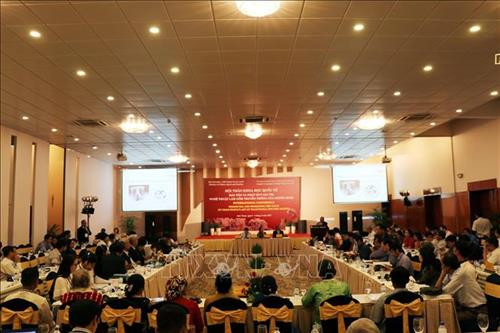 Quang cảnh Hội thảo khoa học quốc tế: “Bảo tồn và phát huy giá trị nghệ thuật làm gốm truyền thống của người Chăm”. Ảnh: Công Thử - TTXVN Quang cảnh Hội thảo khoa học quốc tế: “Bảo tồn và phát huy giá trị nghệ thuật làm gốm truyền thống của người Chăm”. Ảnh: Công Thử - TTXVN