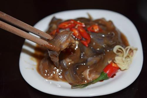 Mắm cá chốt. Ảnh: Chương Đài - TTXVN