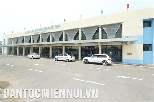 Sân bay dã chiến những năm 1954, căn cứ tiếp vận quan trọng của Pháp bây giờ là Cảng hàng không Điện Biên Phủ. Ảnh: Hoàng Hà