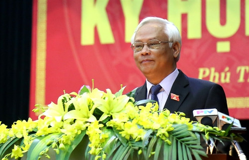 Ngày 5/12, Hội đồng nhân dân tỉnh Phú Thọ khóa XVIII đã khai mạc kỳ họp thứ ba, đồng chí Uông Chu Lưu, Ủy viên Trung ương Đảng, Phó chủ tịch Quốc hội đã đến dự. Kỳ họp này, HĐND tỉnh Phú Thọ sẽ tập trung xem xét, đánh giá tình hình thực hiện nhiệm vụ phát triển kinh tế, xã hội năm 2016, phương hướng, nhiệm vụ năm 2017; kết quả giải quyết ý kiến,nghị của cử tri; thảo luận thông qua 17 Nghị quyết và 10 nội dung chuyên đề….Trong ảnh: Đồng chí Uông Chu Lưu phát biểu tại Kỳ họp. Ảnh: Trung Kiên – TTXVN