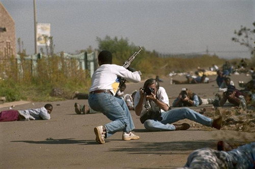 Phóng viên - nghề nguy hiểm ảnh 3