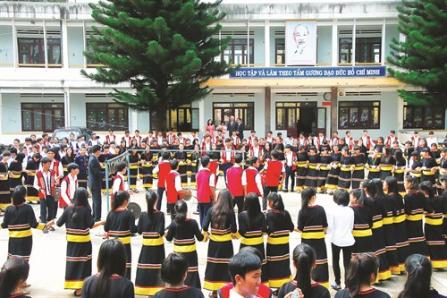 Giờ sinh hoạt ngoại khóa của học sinh trường Phổ thông Dân tộc nội trú tỉnh Gia Lai Giờ sinh hoạt ngoại khóa của học sinh trường Phổ thông Dân tộc nội trú tỉnh Gia Lai