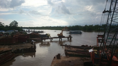 Một số hình ảnh xây dựng cầu Hòa Trung- một trong những cầu cuối cùng thông mạch đường Hồ Chí Minh ảnh 11