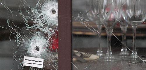 Xuất hiện kẻ tấn công thứ 9 trong vụ khủng bố Paris ảnh 1