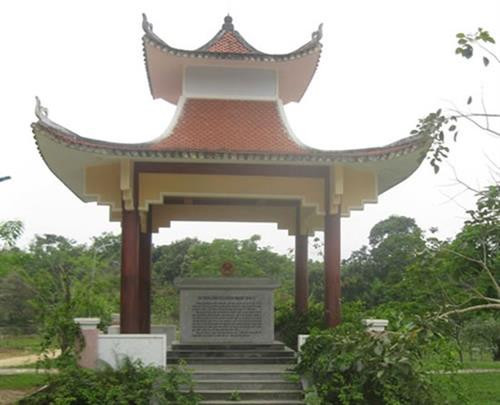 Khu di tích lịch sử Phước Trà - căn cứ cuối cùng của Khu ủy và Bộ Tư lệnh Quân khu 5 trong những năm 1973 - 1975. Ảnh: baochinhphu.vn Khu di tích lịch sử Phước Trà - căn cứ cuối cùng của Khu ủy và Bộ Tư lệnh Quân khu 5 trong những năm 1973 - 1975. Ảnh: baochinhphu.vn