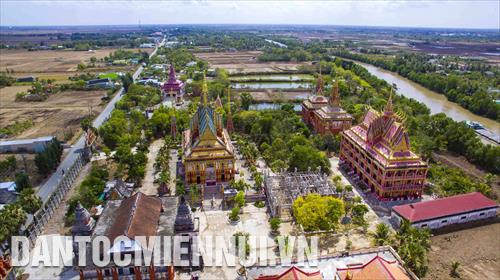 Trong dịp Tết Tết Chôl Chhnăm Thmây 2020, các chùa Khmer không trang trí đón Tết như mọi năm, ngừng các nghi lễ và các hoạt động mừng năm mới tập trung đông người