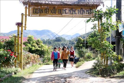 Cổng vào bản Lao Chải 2, xã Khun Há. Ảnh: Công Tuyên – TTXVN Cổng vào bản Lao Chải 2, xã Khun Há. Ảnh: Công Tuyên – TTXVN