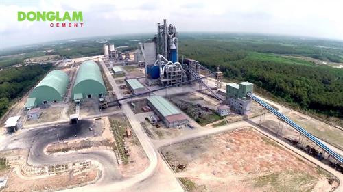 Nhà máy xi măng Đồng Lâm - Thừa Thiên Huế. Ảnh: Nguồn Internet Nhà máy xi măng Đồng Lâm - Thừa Thiên Huế. Ảnh: Nguồn Internet