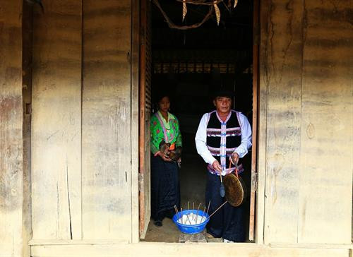 Một trong nhưng lễ vật cúng trong ngày Tết của đồng bào dân tộc Mông. Ảnh: Phan Tuấn Anh- TTXVN Một trong nhưng lễ vật cúng trong ngày Tết của đồng bào dân tộc Mông. Ảnh: Phan Tuấn Anh- TTXVN