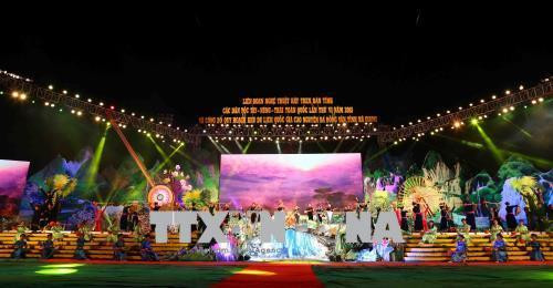 Toàn cảnh lễ khai mạc. Ảnh: Thành Đạt – TTXVN Toàn cảnh lễ khai mạc. Ảnh: Thành Đạt – TTXVN