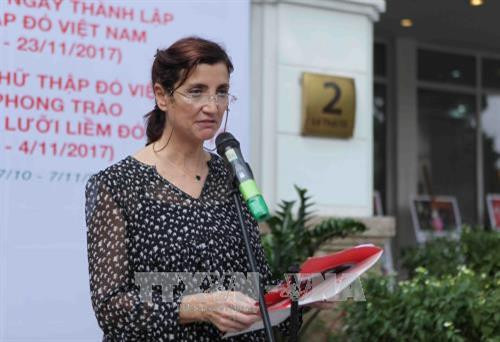 Trưởng đại diện Tổ chức Chữ thập đỏ - Trăng lưỡi liềm đỏ Quốc tế tại Việt Nam phát biểu. Ảnh: Quý Trung – TTXVN Trưởng đại diện Tổ chức Chữ thập đỏ - Trăng lưỡi liềm đỏ Quốc tế tại Việt Nam phát biểu. Ảnh: Quý Trung – TTXVN