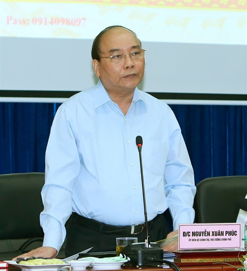 Thủ tướng Nguyễn Xuân Phúc phát biểu tại hội nghị. Ảnh: Thống Nhất-TTXVN Thủ tướng Nguyễn Xuân Phúc phát biểu tại hội nghị. Ảnh: Thống Nhất-TTXVN