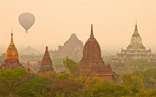 Bình minh ở Bagan. Ảnh: Myanmar Times
