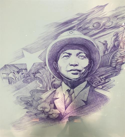 Một số tác phẩm tranh, ảnh được trưng bày tại đường sách Nguyễn Van Bình