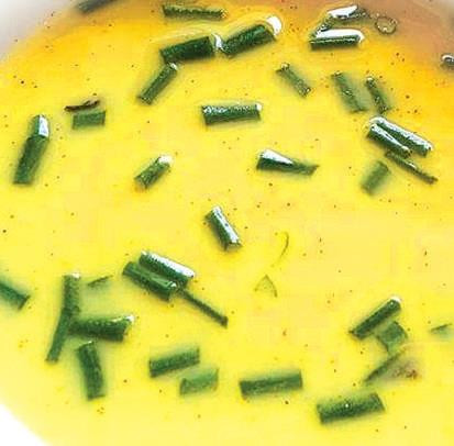 Độc đáo bánh khoái nhân cá kình ảnh 3 Độc đáo bánh khoái nhân cá kình ảnh 3