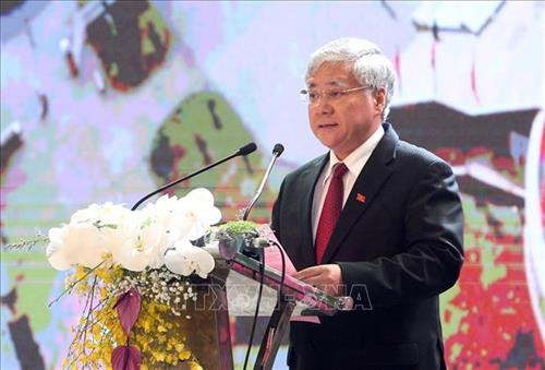 Đồng chí Đỗ Văn Chiến, Bộ trưởng, Chủ nhiệm Ủy ban Dân tộc phát biểu khai mạc chương trình. Ảnh: Dương Giang – TTXVN Đồng chí Đỗ Văn Chiến, Bộ trưởng, Chủ nhiệm Ủy ban Dân tộc phát biểu khai mạc chương trình. Ảnh: Dương Giang – TTXVN