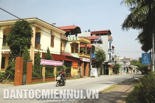 Nhờ mạnh dạn chuyển đổi sang mô hình sản xuất đa canh, bộ mặt nông thôn xã Trung Tú đã thực sự đổi thay, cuộc sống của bà con nông dân trong xã được cải thiện rõ rệt