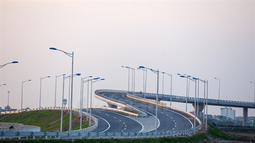 Tại các nút giao lớn sẽ có thêm 1-2 làn đường nhập làn cho các phương tiện.